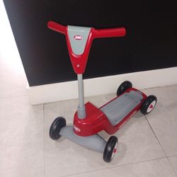 Patineta radio flyer de 4 ruedas