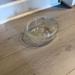 Pyrex Dish with Lid