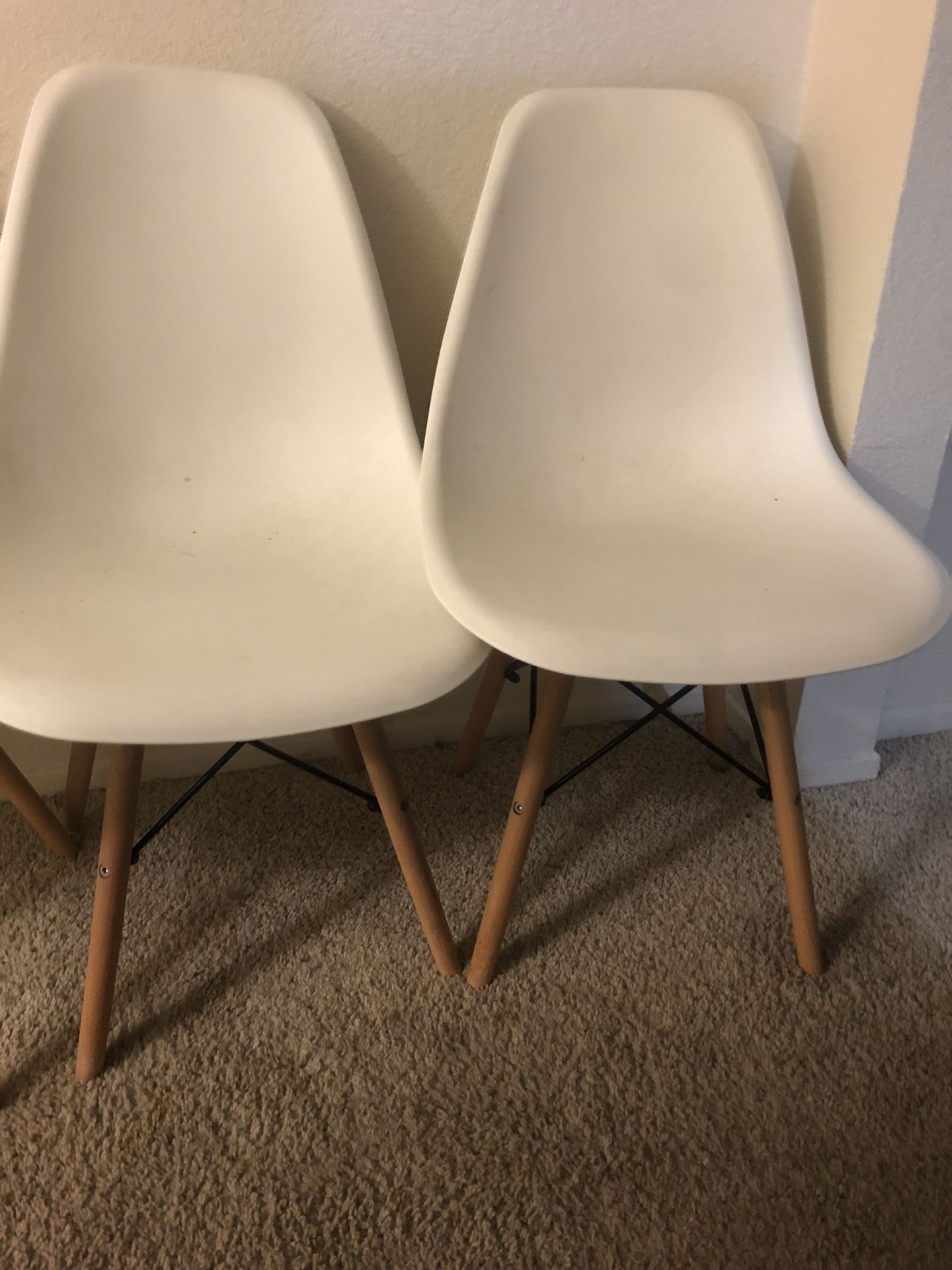 Chair Set of 4 w/ Collapsible Table