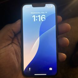 iPhone 16e