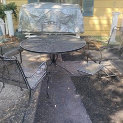 Metal Patio Tables And Chairs