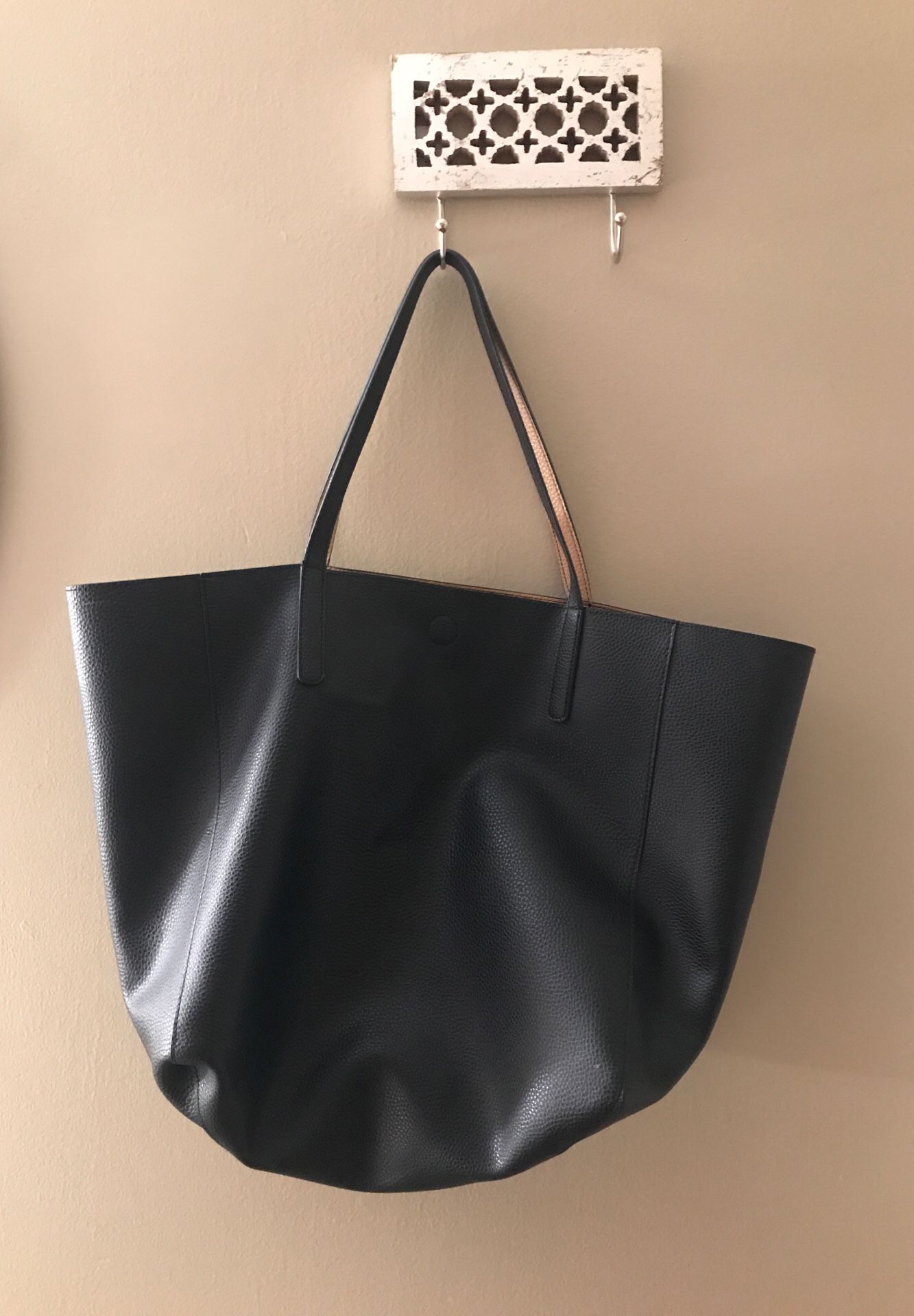 Black Faux Leather tote with magnetic clasp