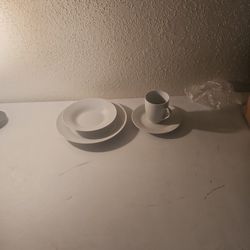 4 Piece White Dinner Set