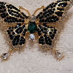 New!! Butterfly Brooch 