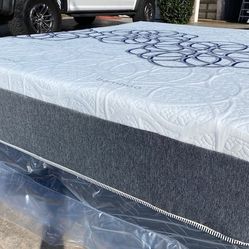 Full Bamboo Hybrid Cool Gel Memory Foam Mattress!!