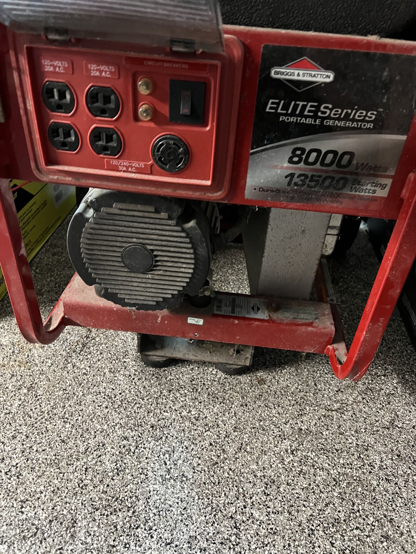 Generator portable Briggs And Stratton 13500 Starting/8000 Running Watts