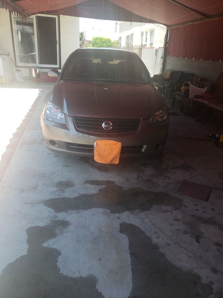 Nissan Altima 206 2.5 S $ 2500