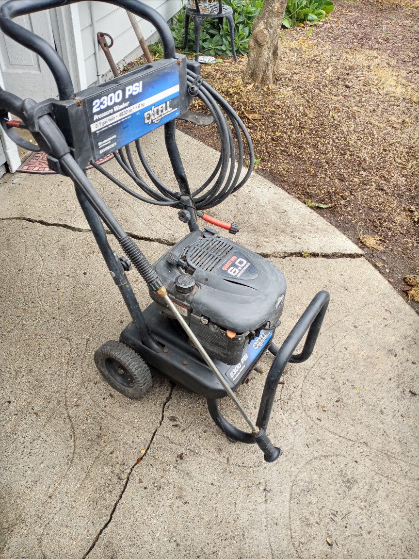 Excell  2300 P.S.I. Pressure Washer 