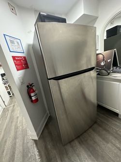 Stainless steel refrigerator