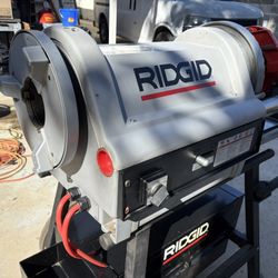 Ridgid 1224 Pipe Threader With Stand