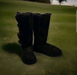 UGG Bailey Button Triplet II Wmn's Tall Black Suede Boots 3 Wood Buttons Size 7