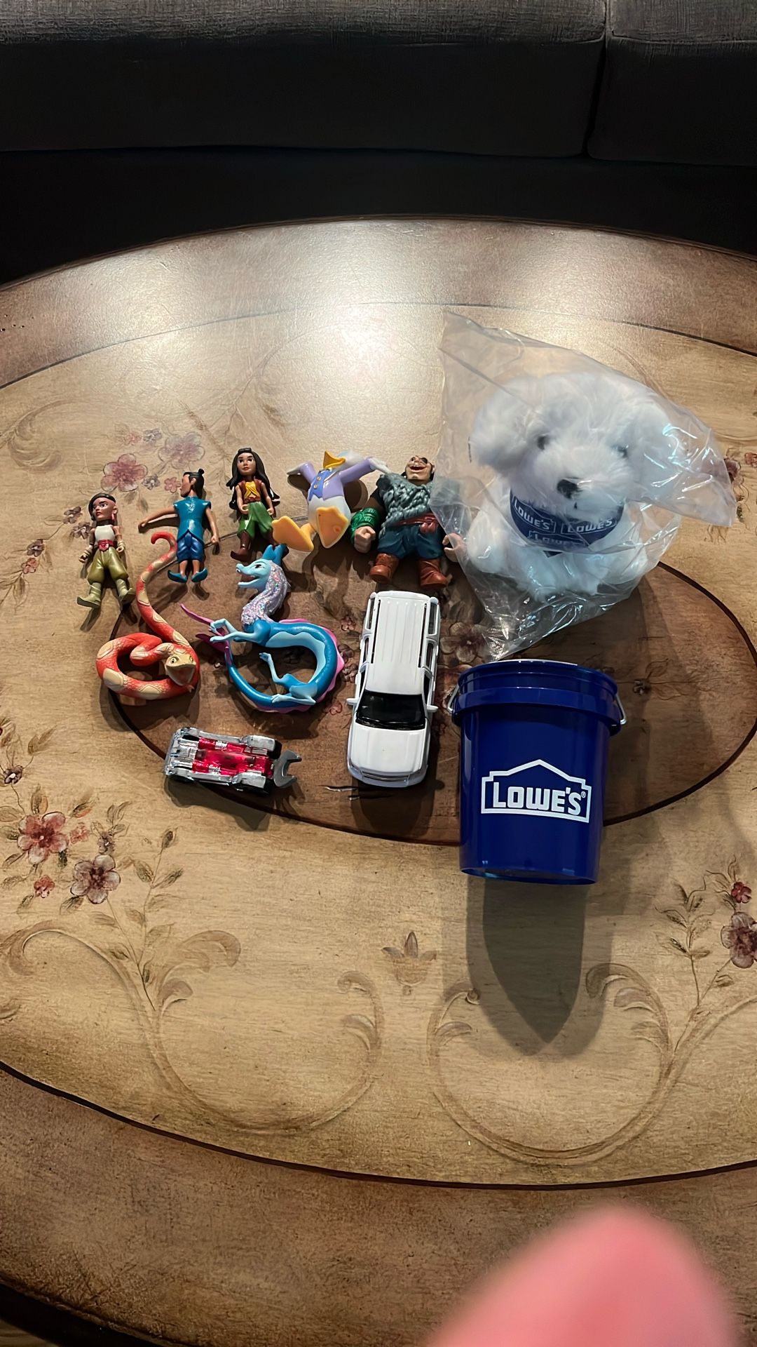 Small Collectable Toys/Includes Lowe’s Pail and Plush Dog Tater