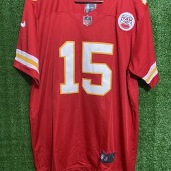 PATRICK MAHOMES KANSAS CITY CHEIFS NIKE JERSEY BRAND NEW WITH TAGS SIZES MEDIUM, LARGE AND XL AVAILABLE