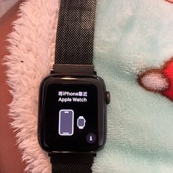 Apple watch first generation SE W GPS 