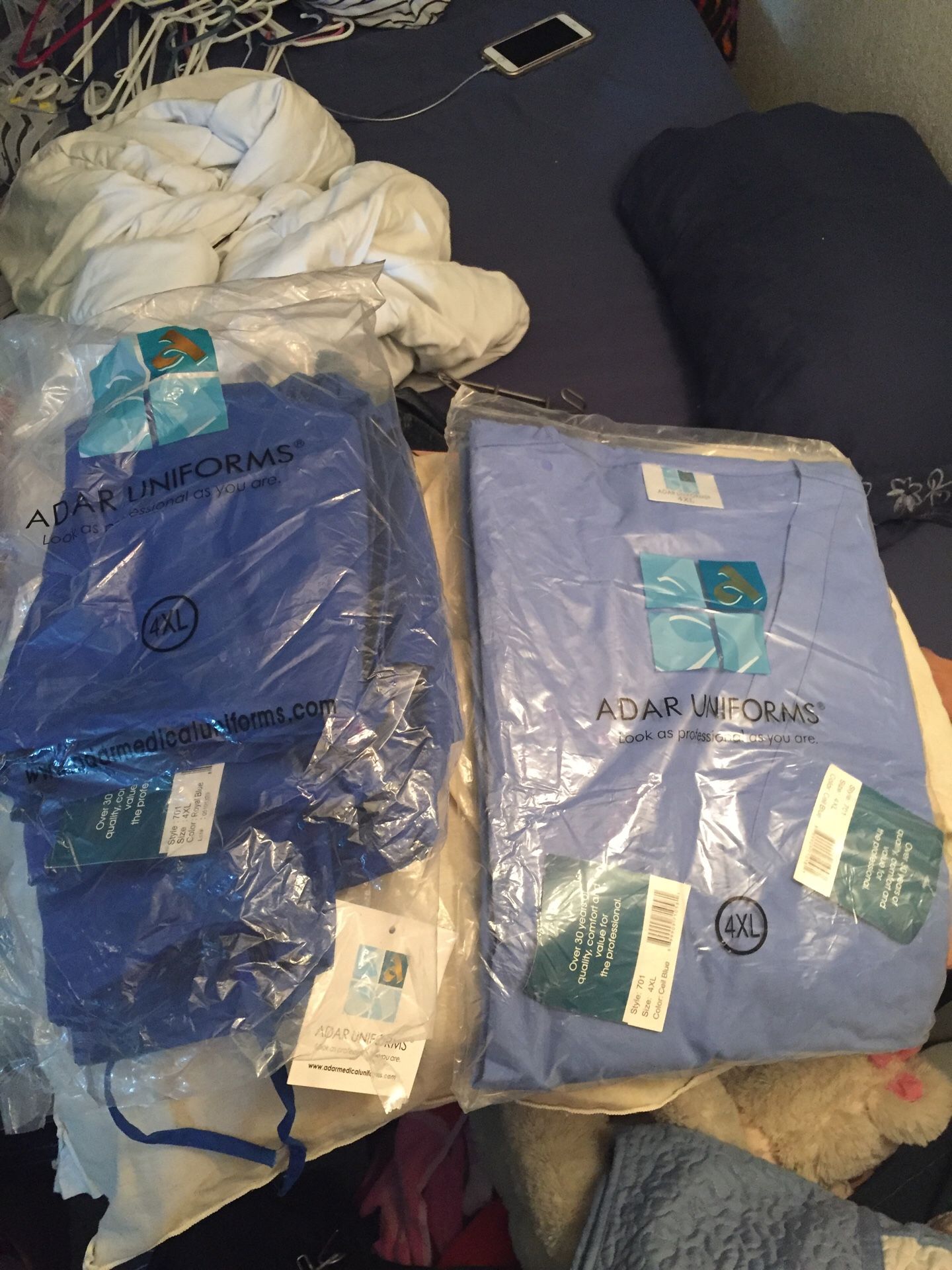 Nurse scrubs 4XL pairs