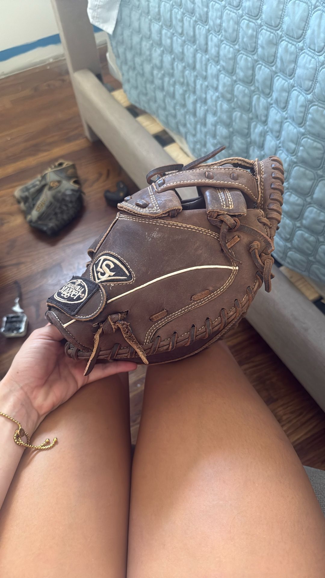 Louisville LXT Catchers Mitt