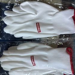Supreme Accessories 