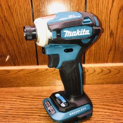 Makita 18v Impact Driver. ❌PRICE IS FIRM❌PRECIO FIRME❌.