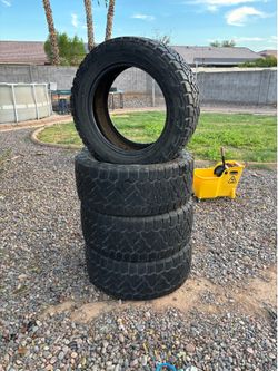 Nitto Recon Grappler A/T 33X12.50R20LT 119R