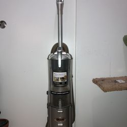 Vacuum Shark MODEL: NV22S 31