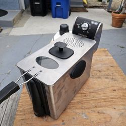 Deep Fryer, Never Used