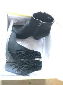 Cathy jean size 5 booties
