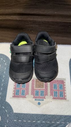 Black Nikes