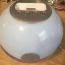 Ihome glow tunes has scratch on front emblem 