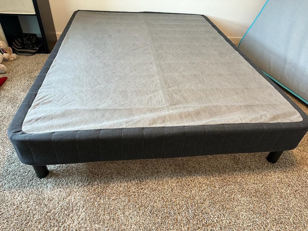 Platform Frame/ Box Spring for Sale in Bothell, WA OfferUp