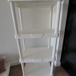2 Shelves ! 