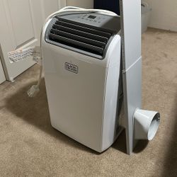 Portable AC - Black and Decker