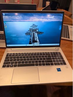 HP EliteBook 850 G8 15.6" Intel Core i5-1135G7 2.4GHz 16GB RAM 256GB SSD,