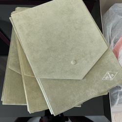 Van Cleef Necklace Pouch/box