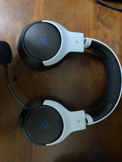 Razer Kaira X Wired Gaming Headset for PlayStation 5 / PS5, PS4, PC, Mac, Mobile: 50mm Drivers - HyperClear Cardioid Mic - Memory Foam Cushions - On-H