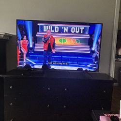 55 Inch Hisense Roku TV