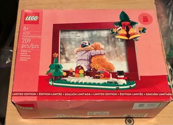 LEGO Christmas Picture Frame Set 40702