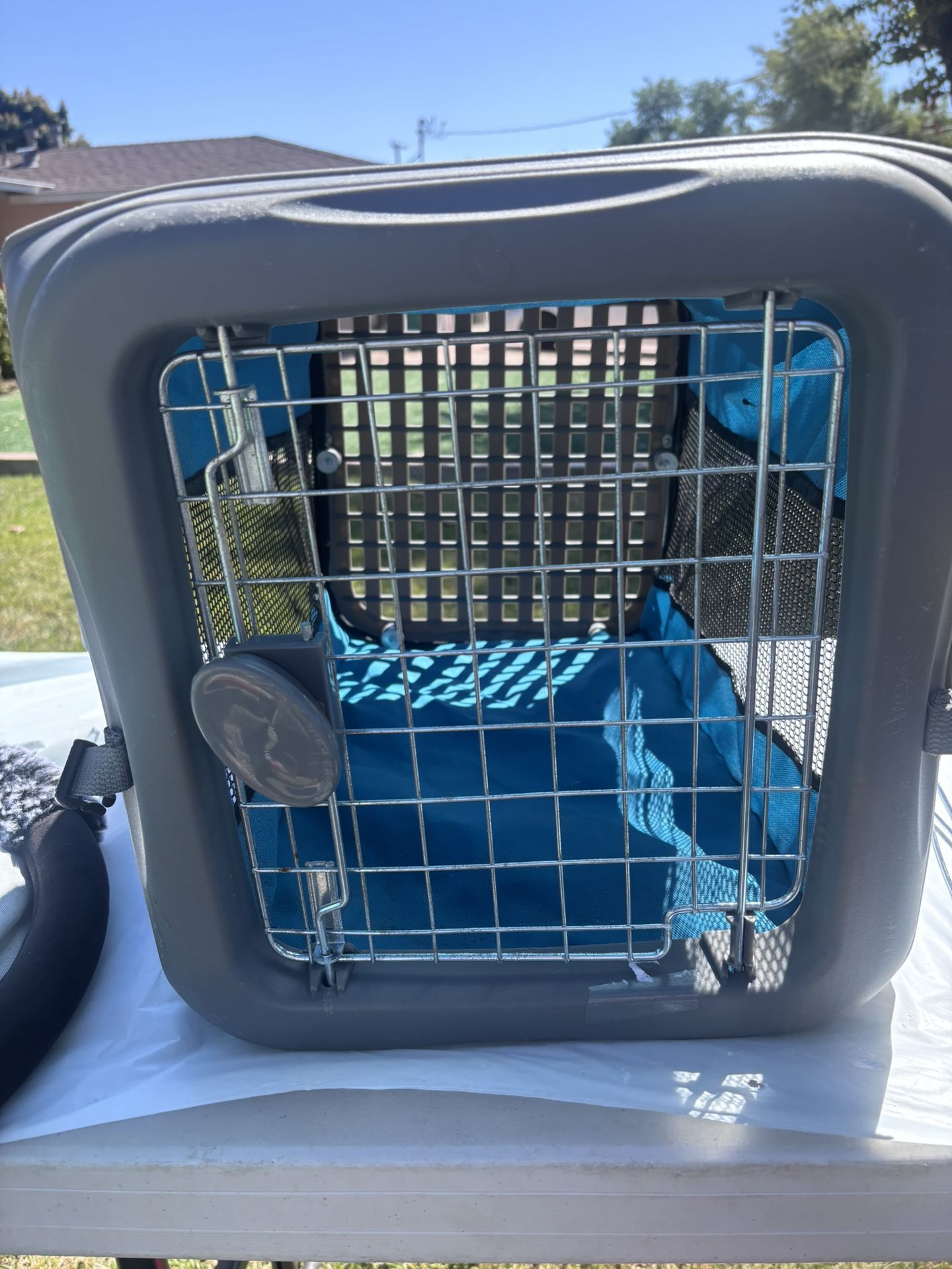 Collapsible Animal Kennel