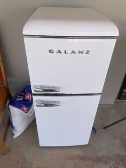 Galanz mini fridge 4ft