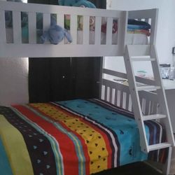 White Twin Over Full Bunkbeds