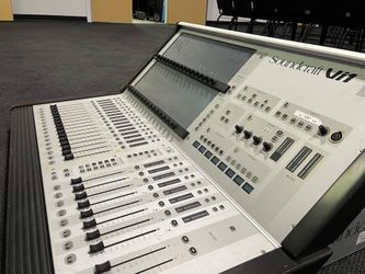 Soundcraft Vi1-32 32-Channel Digital Mixing System