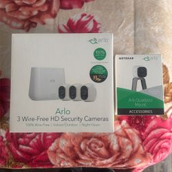 Arlo 3 Wire- Free HD Security Cameras With Quad pod Mount 