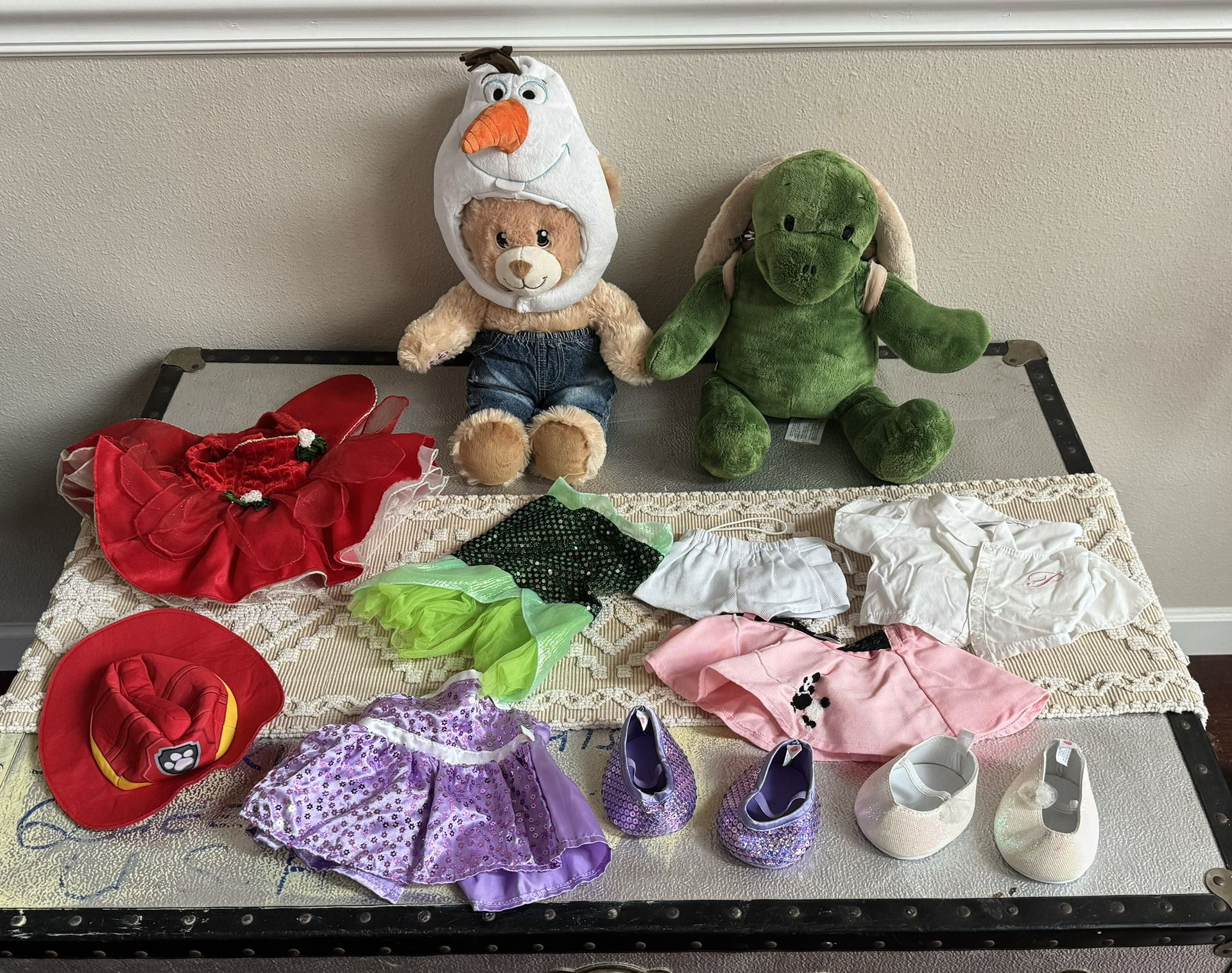 Build A Bear BAB Plush Toy With Accessories All This $25 xox