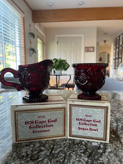 Vintage Avon Cape Cod collection auger bowl and creamer