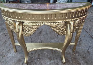 Entrance Table