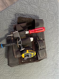 Drywall leather pouches