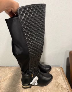 SHOE DAZZLE Annabeth Quilted Flat Boot size 7