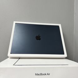 MacBook Air M3 15 Inch 2024 M3 16GB 512 GB 