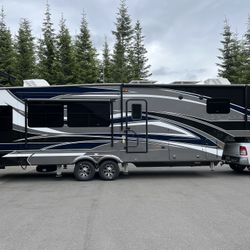 2022 Montana Legacy 