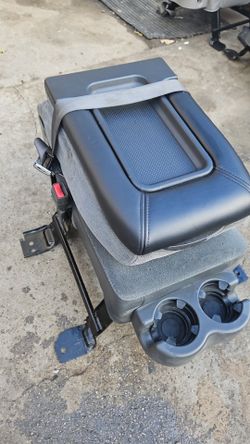 GM JUMP SEAT Available Charcoal 2006