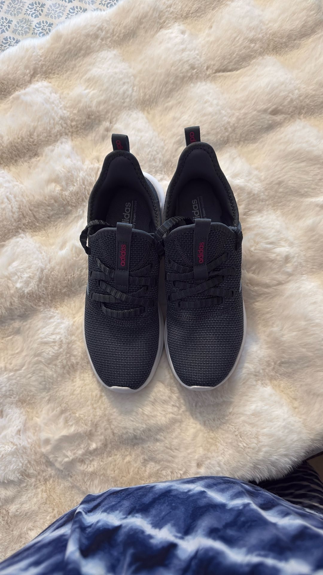 Women’s Adidas 6.5